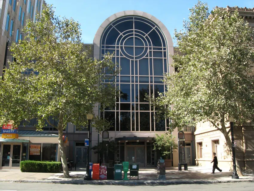 sacramento building