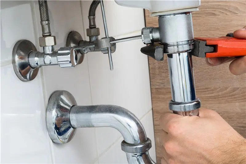 Plumbing: Repair or Replace