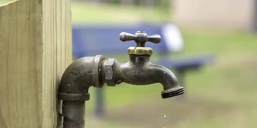5 Types Of Outdoor Faucets Compared (Advantages & Disadvantages)