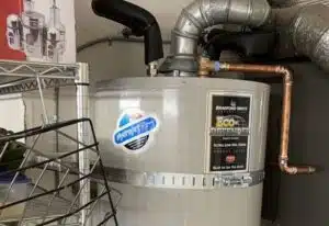 Efficient water heater setup in a utility area with a Hydrojet system, often checked during emergency water heater repairs.